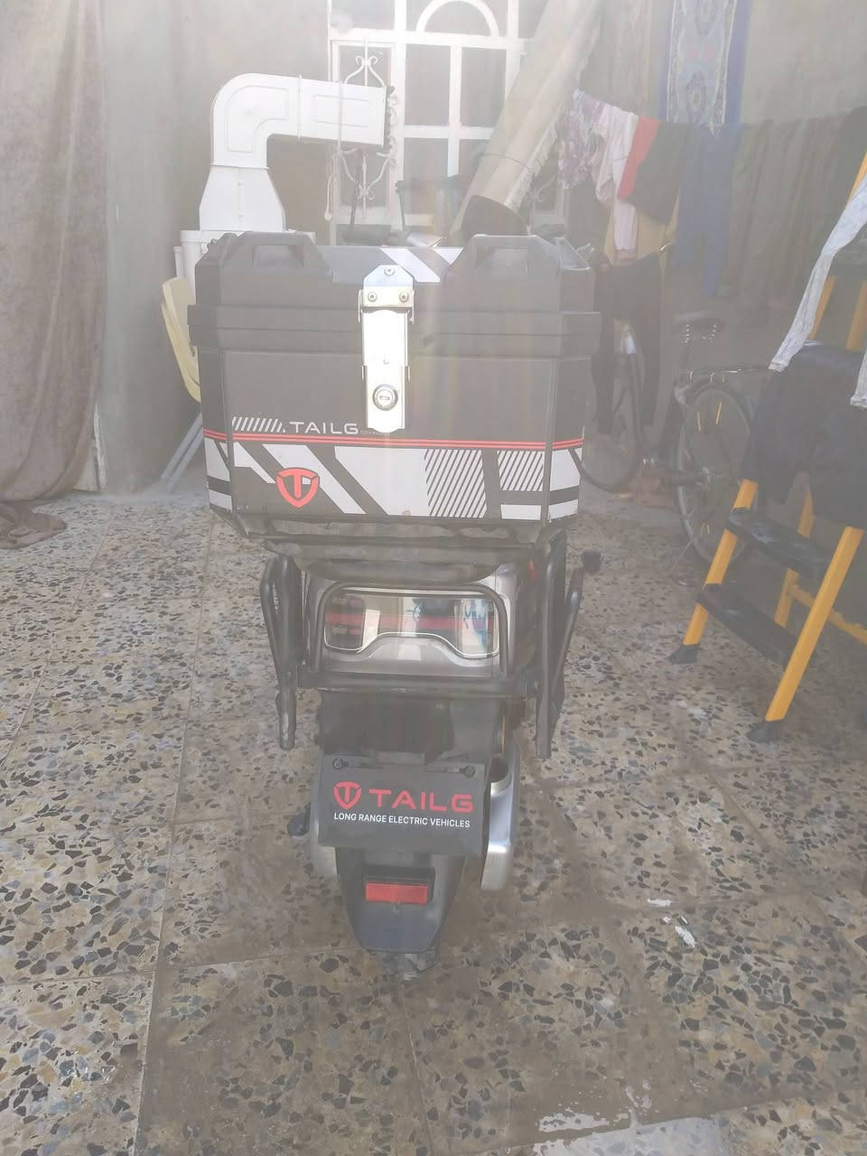 دراجه شحن للبيع نوع TAILG ٨بطاريات شحنه يفول ٤ ساعات تمشيك فوك ١٠٠ كيلو دراجه بطله بمعنه الكلمه  تغيرات جبلي جديده مستخدمه شهر واحد سعره مليون و200
وتساب ***********
