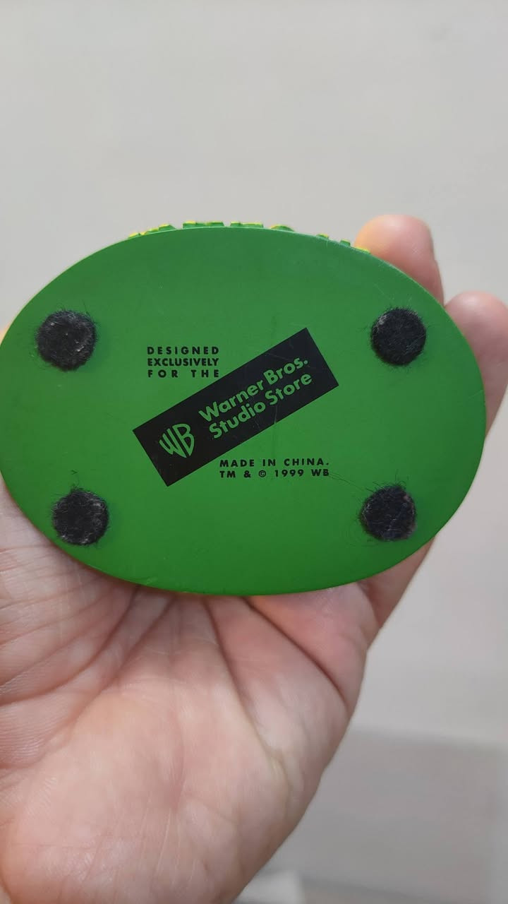 شخصية مارفن المريخي من لوني تونز
مادة الصنع اعتقد رزن ثقيل ورأس هزاز
ملاحظة: بي ضرر واضح بالصورة ومصلحه
السعر ١٥ ألف
يوجد توصيل لكل المحافظات ❤️


**إذا كنت صاحب هذا الإعلان وتريد حذفه لأي سبب، رجاءا أرسل رسالة إلى الدعم الفني**