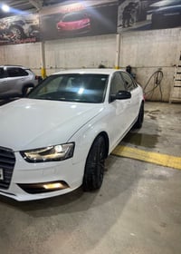 اودي A4 2015 خليجيه سيارة  ماشية ١٢٦ miles جاهزه  من كل  نواحي    رقم ...