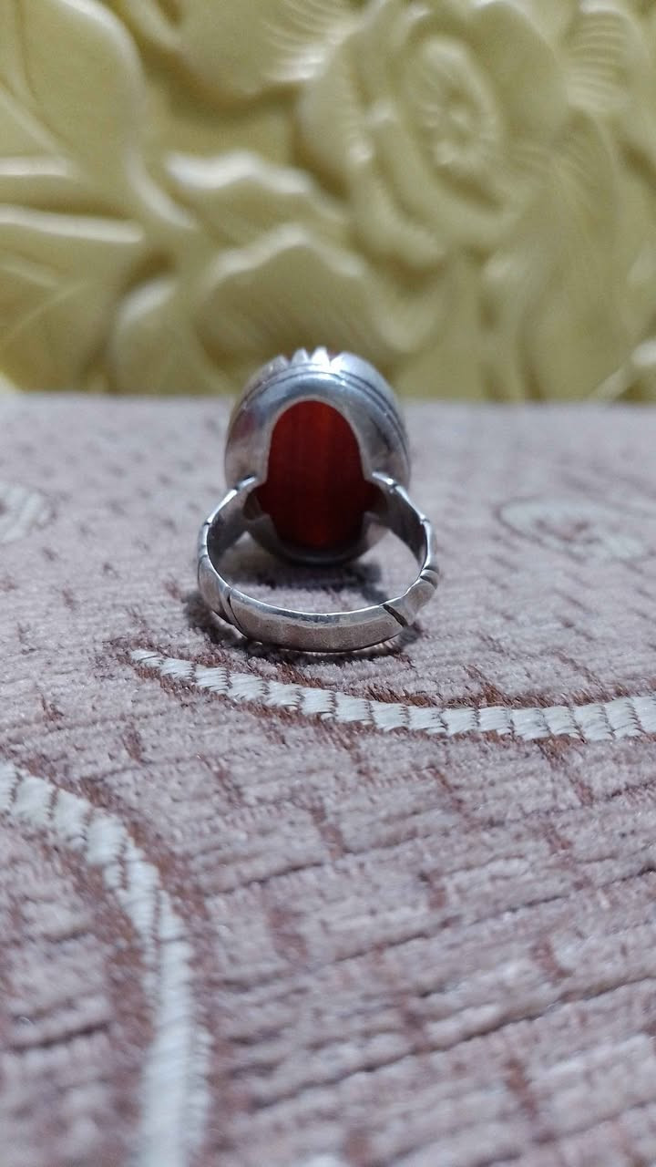 خاتم عقيق  قديم مخطوط اسماءاهل البيت ع صياغه فضه البصرة, العراق


**إذا كنت صاحب هذا الإعلان وتريد حذفه لأي سبب، رجاءا أرسل رسالة إلى الدعم الفني**