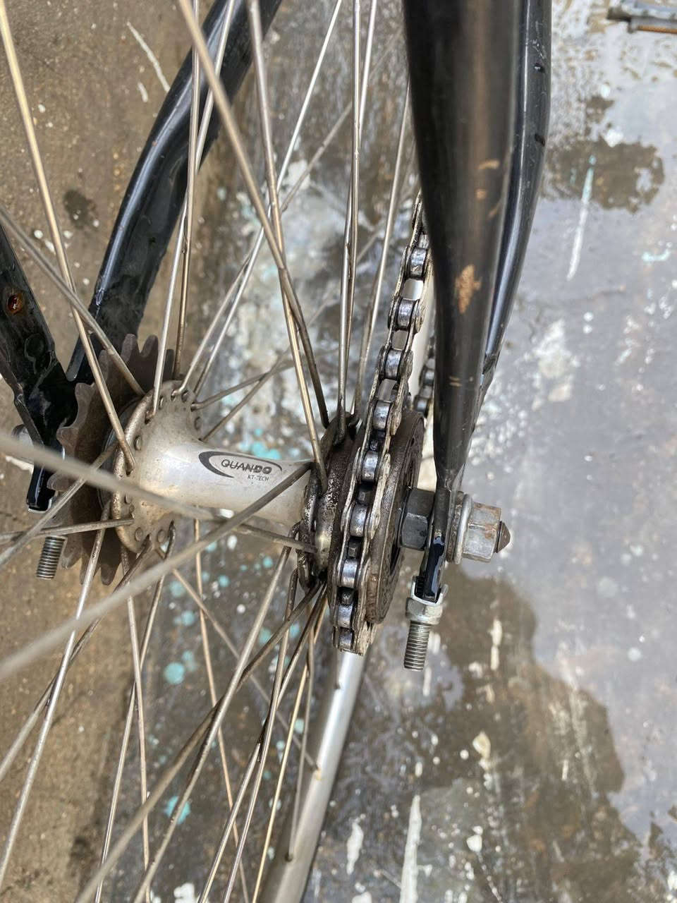 بايسكل للبيع نضيف واي شي مابي بايسكل
مال حاويه قبل شهر نزلنا من حاويه اي نقص مابي نوعه
C700
عنوان بغدأد دوره سعر ١٢٥ وبي مجال قليل حك جيه
وهاذه رقمي ***********
