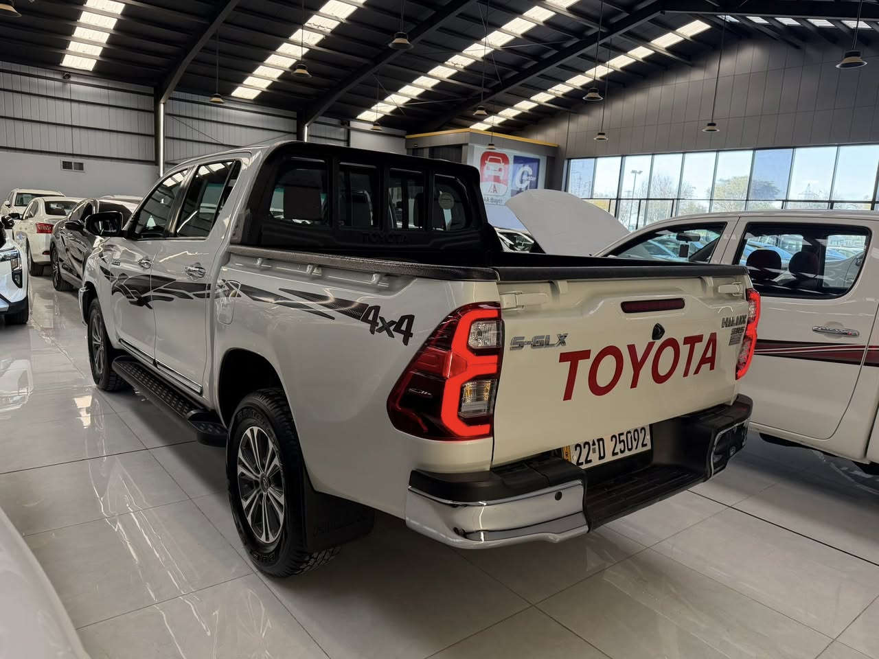 تويوتا هايلوكس 2022 سعودي سيد نهرو   
(مواصفات اوتوماتيك - مرى اشارة 
لايت ليد - كشنات تبريد - شاشه  
كامره - حساسات - فول مواصفات)

ماشى 105,000 الف حقیقی
مكفوله كفاله عامه محرک و کشر بشرط 
   
رقم اربيل جديد بشرط تحويل غرامه  
    
سعر 310 ورقا بى مجال 

مكان قضاء كلار

***********
