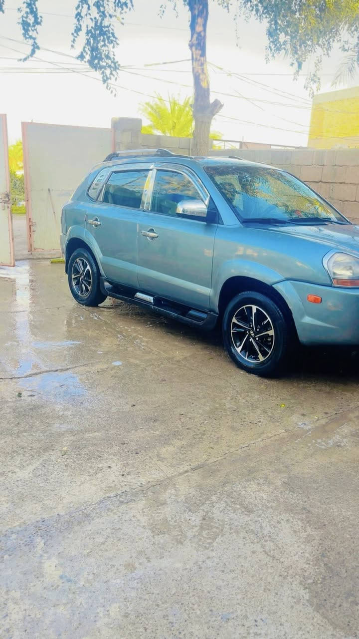 توسان 2009 وارد أمريكي مكينه 4 سلندر جاهزه سيارة بدون دواخل  صبغ حزام سعره 90 بيها مجال ***********
