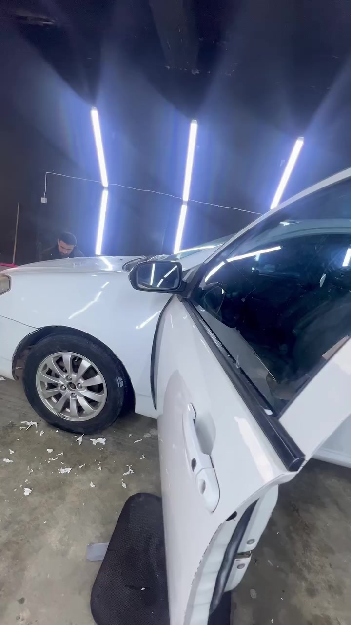 BYD G3 2013 
گێڕو مەکینە کڕۆلا
گێڕ تۆماتیک
فولل مواسەفات 
بەسمە
بەسمەی دەرگا
سڵاید
کوشن جڵد
شاشەو کامێرا
حاسە
چوارجام کارەبا
ئاوێنە کارەبا
بۆیاخ:یەک پارچە
تازە عەمام و پۆڵیش کراوە
سەنەوی بەغدا ماڵی مەدەنی بەشەرت
نرخ ٣٢ گەڵا و معامەلە 
چوارقوڕنە 
***********
