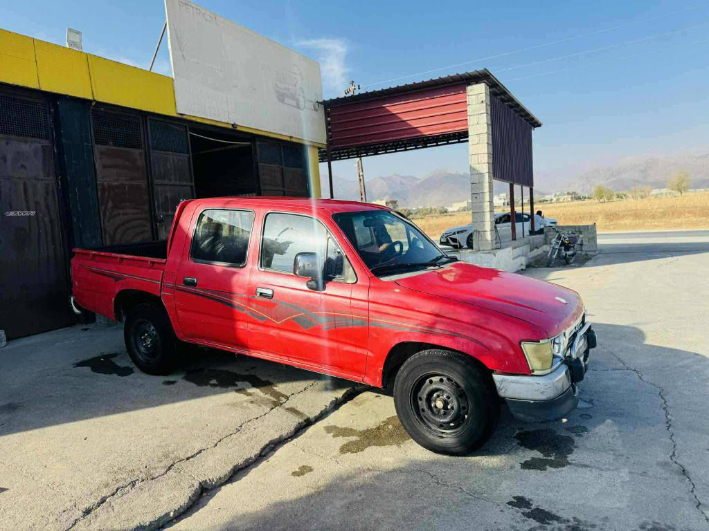 تویوتا مودیل 2000 دووپارچەی سبوغە پاش وپێشی کەپسە گێڕومەکینەی بەشەرتی دە  وەستا ئاڕم بەشەرتی ئەوەلیات فول مواسەفات
***********  // *********** أربيل, العراق
