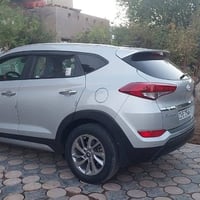 توسان أمريكي قطعه واحده خارجي ماشيه 40 الف حقيقي سياره احله من أصور  ا...