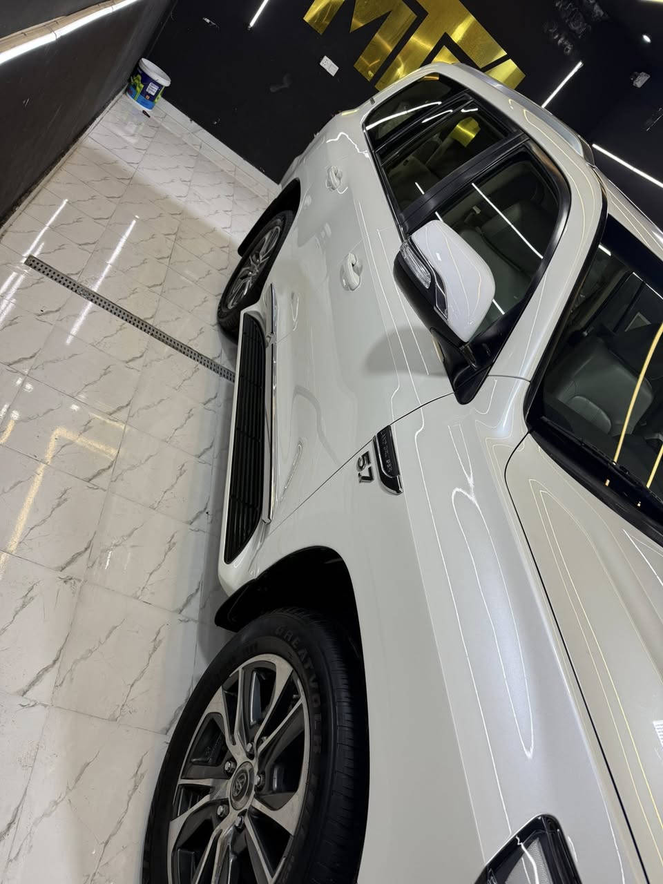 السلام عليكم

… لاندكروزر  VXR مكينه 5700 للبيع موديل 2021. مواصفات معروفه .كشنين كهرباء 3 طكات جنطه كهرباء .فئه ساز ماشيه 87 الف حقيقي. 

#السعر57 الف 
وبيها مجال 
المكان بغداد

رقم الهاتف 

‭***********‬
