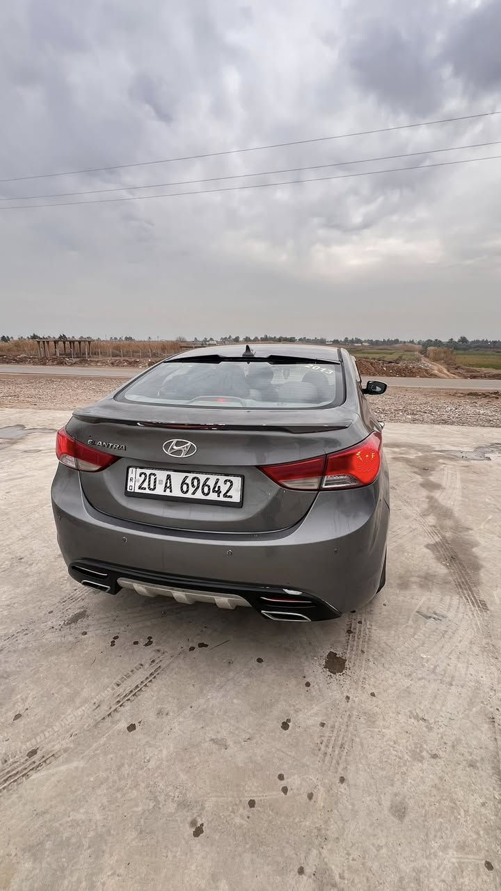 السلام عليكم النترا ١٣ ديالى دولي تحويل مباشر بلاش  ب٨٩ وبيها مجال
ضررها جاملغ خلفي وقبغ جنطه مصلحات نفسهن وشويه من الحوض شي كلش بسيط وبيها رش ثلاث قطع سياره تخم تاير قبل سبوعين شاده صدر نفض حته الدبلات جدد كير ومكينه خير من الله ١٨٠٠ دوش تدفئه نار تبريد ثلج جامه جديده شادها سياره كلش متعوب عليها مواصفات حلوه تححكمات جهتين ويلكب وشاشه اندرويد كشنات تدفئه وتبريد سعرها بلاش ب٨٩ورقه بس وبيها مجال السياره موجوده بديالى 

***********
