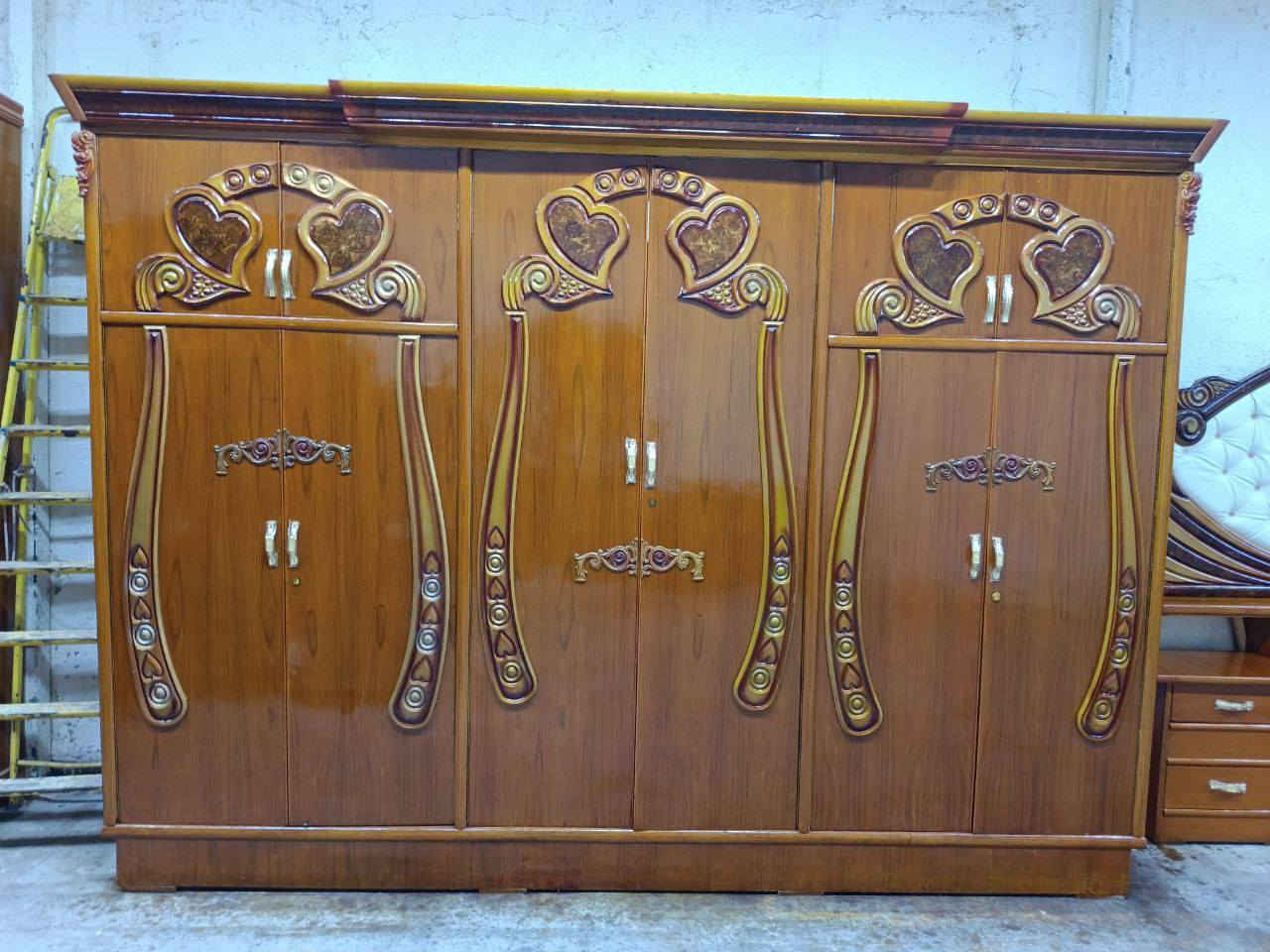 غرفه ام ال5باب نضيفه حيل لسعر 600 بغداد الامين ***********
