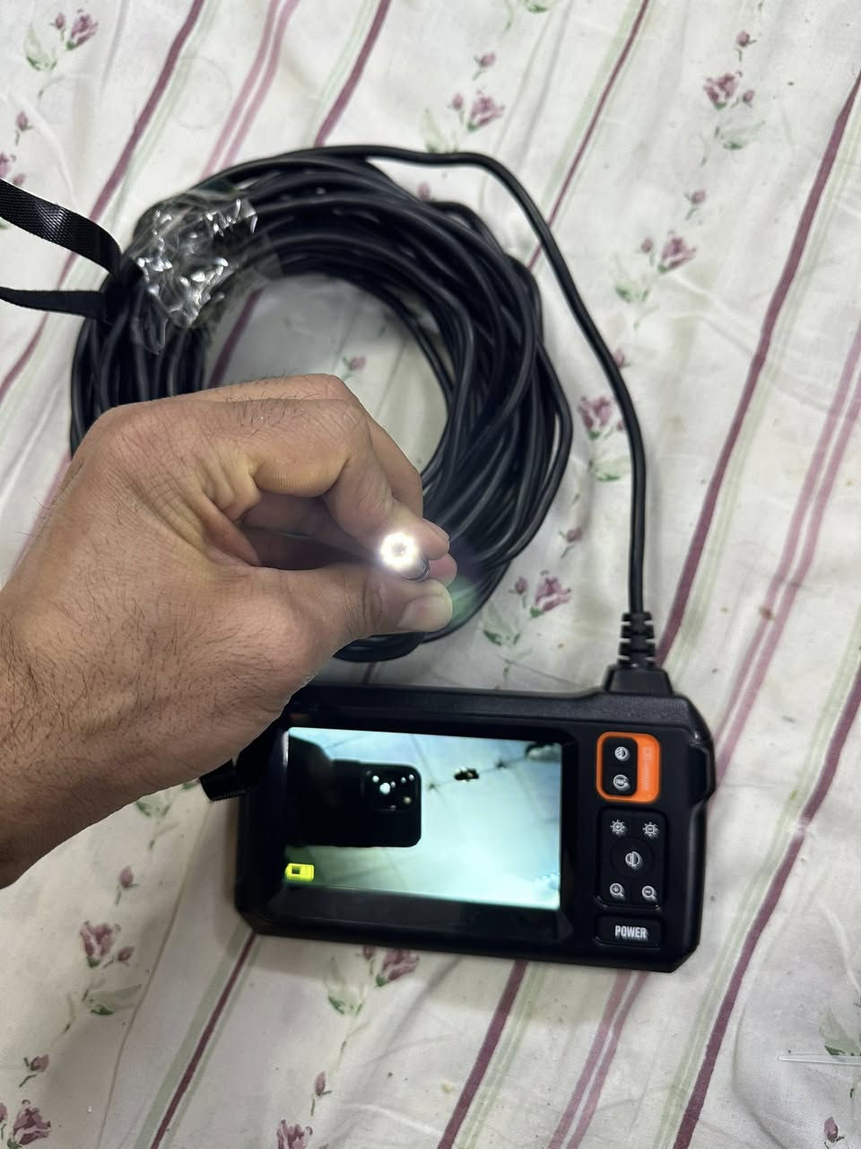 كامره اماكن ضيقة طول الواضر ١٠ متر شحن تايبسي و مكان رام


**إذا كنت صاحب هذا الإعلان وتريد حذفه لأي سبب، رجاءا أرسل رسالة إلى الدعم الفني**