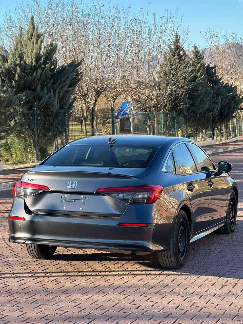 هوندا سيفيك 2023 LX 
السعر ١٣٣$ومجال
ضرر شبر جملغ و بابين صبغ بدون داخلي بدون ايرباك بجم كپض 
شرط تترقيم شمالي 
محرك 2.0L v4
بضمه 
تشغيل عند بعد
شاشه 
كاميره
حساس
تحديد سرعة
تحكم سكان 
مكان سيارة عقره 
اتضل واتساب ***********☎️
