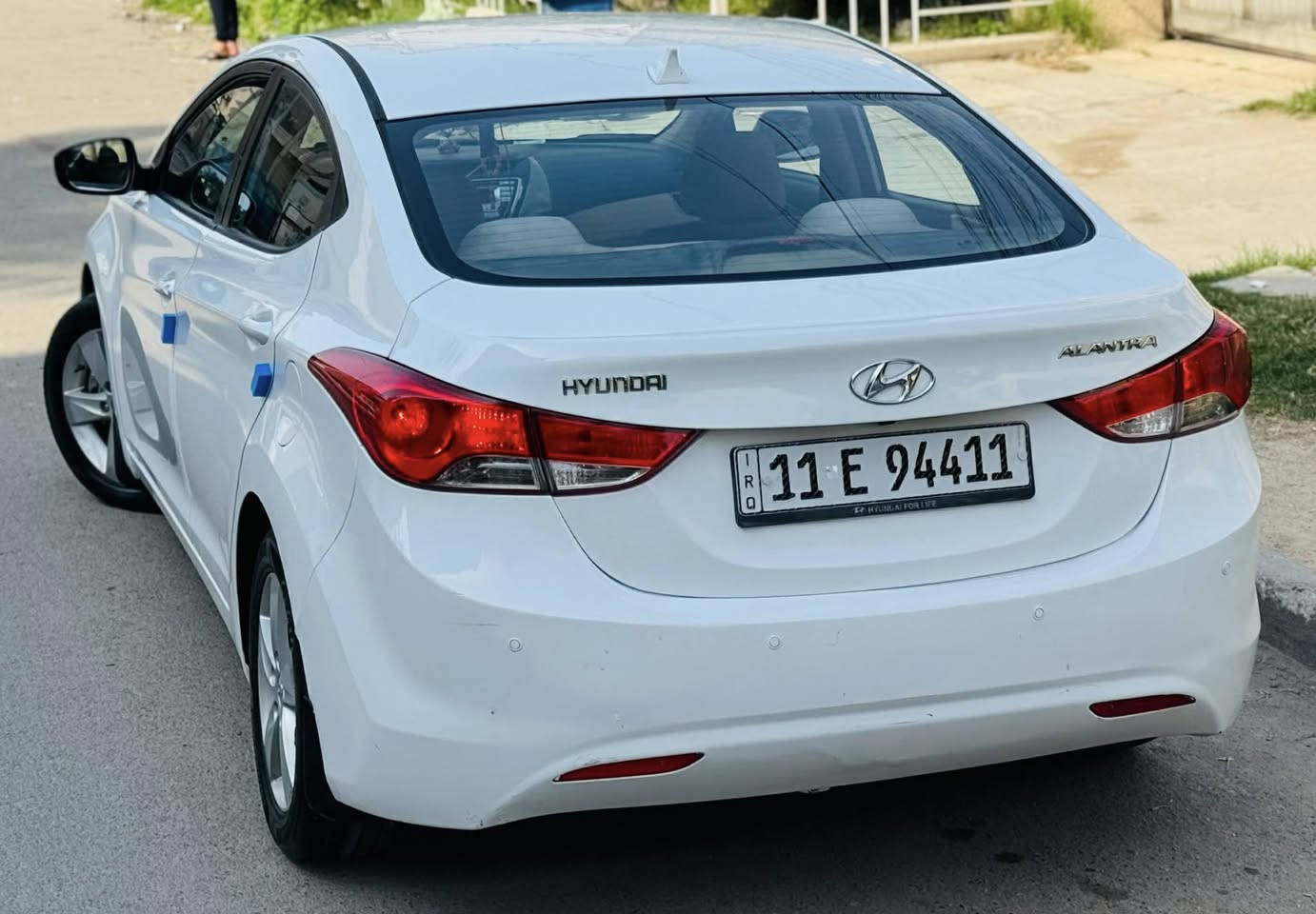 السلام عليكم عندي النترا ٢٠١٣ خليجي رقم بغداد الدولي جديد سنويه وأرقام وهزه كله جديد بسمي تحويل ثاني يوم سياره نضيفه وجاهزه بيها مكانات بسيطه صبخ اثر طخات وشخط بدون داخل فقط باقي مكفول محرك دوش المرغوب ممفتوح بلادي
مواصفاتها 
تحكمات 
كامره 
حساس خلفي 
اي بي اس 
ايكو 
ويل كب 
اشاير بل مري 
حاكيه بلوتوث 
داخل بيجي 
سياره نضيفه وجاهزه 
مكان السياره بغداد 
عارضها ب ١٠٢ وبيها مجال للشراي 
وهذا رقمي 
***********
