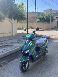 ‏السلام عليكم مطار للبيع العطل بطاريات2￼ تعبانين السعر 550 وبي مجال 07...