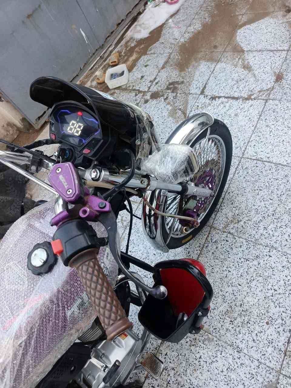 تايكر مديل 2025
درجه نضيفه 
سعر 650
مكاني ام الخيل تصال ***********
