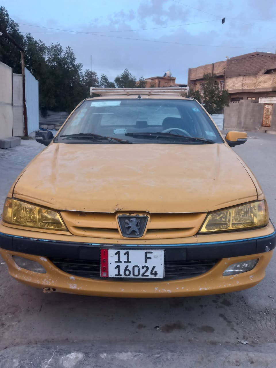 بيجو بارص موديل ١٥  خير من الله ما ناقصة شي بس جامة  مامية تبديل  بغداد تحويل ثاني يوم سعر ٤٥بيهى مجال بصيط ***********
