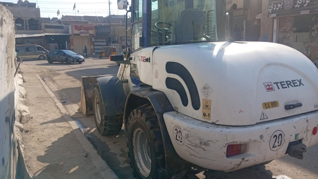 شفل للبيع نوع تركس موديل ٢٠٠٨ جاهز للعمل يشتغل كيله شوكيه واثنيهن وياه حجم ١٠٠
مكان الشفل بغداد البياع
***********
