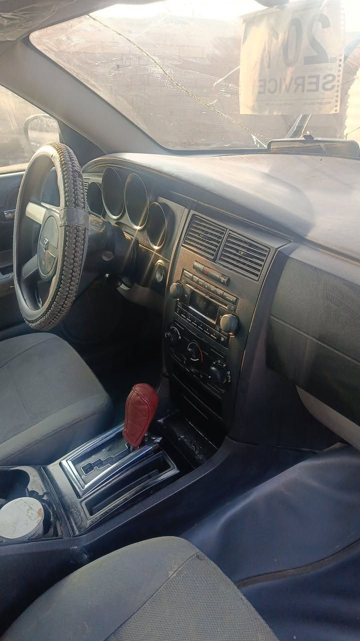 سلام عليكم شارجر أدوات 
كفاله من الكص 
مكينه 3500
متومه رقم بغداد حداديه مكينه كير 
كفاله السعر المطلوب 32 بيه مجال بصيط
مكان سياره ذي قار الشطره 
تواصل ***********
