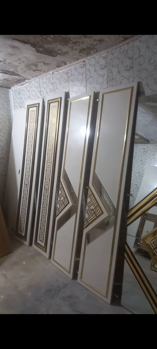 غرفه نظيفه اخشاب المكان الناصريه حي الفداء السعر مليون ونص للاستفسار الاتصال ***********
