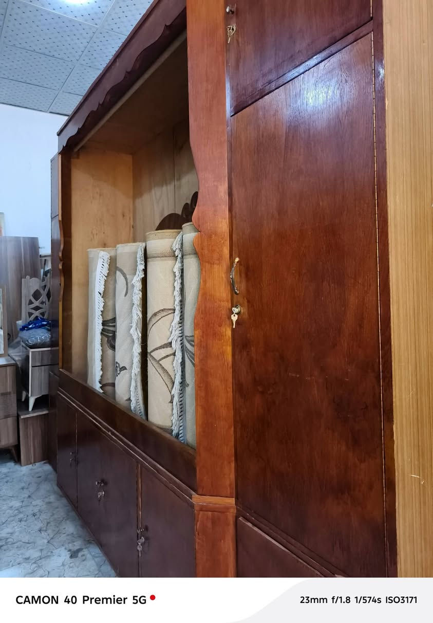 معرض سليمانيه ٣ امتار مستعمل قطعتين للبيع
سعر علخاص او خابر رقم
***********
*********** 
عنوان :- جمهوريه - سايدين طريق سوق جمعه قديم (محل رياض ياسين)
