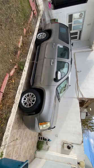 أسلام وعليكم من رخصة الأدمن للبيع  او مراوسGNC طويل موديل 2007  رقم ادهوك تكسي اسياره واضحه بصور ونضيفه طخات بصيطه اسياره شغاله ع خط اربيل أنبار مسجله ع مكتب رسمي اسياره جاهزه مابيه اي نقص ومواصفاته حلوه اسعر  15$ الف وبيه مجال بصيط 
واتساب وخط مفتوه ***********
