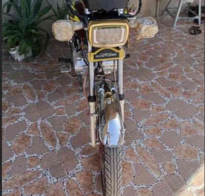 سلام عليكم ماطور ايراني للبيع موديل 2025 خمسه گير اي عيب ما بي اوراق كامل منفيس سعر 750 بي مجال رقم موبايل ***********
