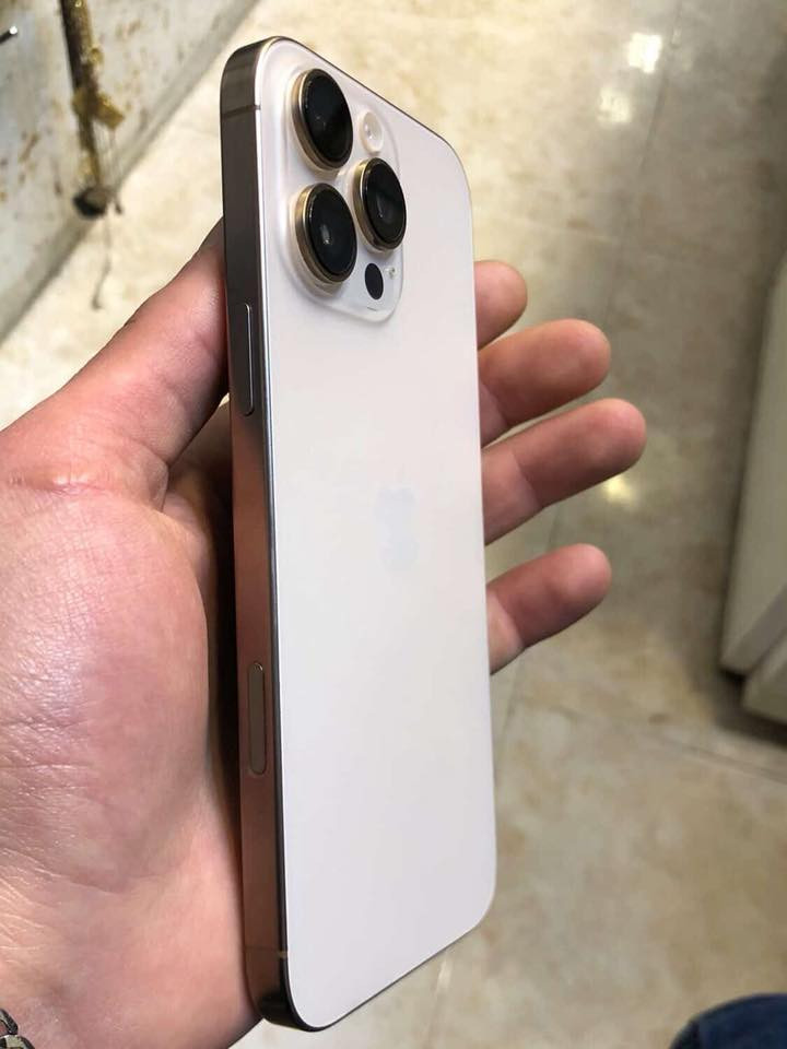 16 pro max
ذاكرة 256 

بطاريه 93 

دبل سيم.  ZA 

فقط بي جلخ بأسفل الشاشه مثل ما موضح 

سعر 1250 🔒 ***********      (((موصل)))
