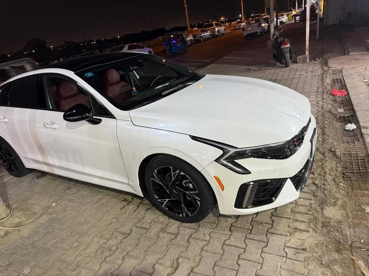 سلام عليكم 5kامريكي فول الفول شنو بالك بيهه داخل احمر محرك 2500رقم بصره معوقين معوق حاضر وكاله عامه حادثهه بل صوره جاملغ ربع صبغ ولبنيد بدلته اصلي نفس لون بدون صبغ شرط سياره بعدهه زيرو ماشيه مديل 2025  مكاني بصره سعرهه205 بيهه حك جيه
رقم هاتف ***********
