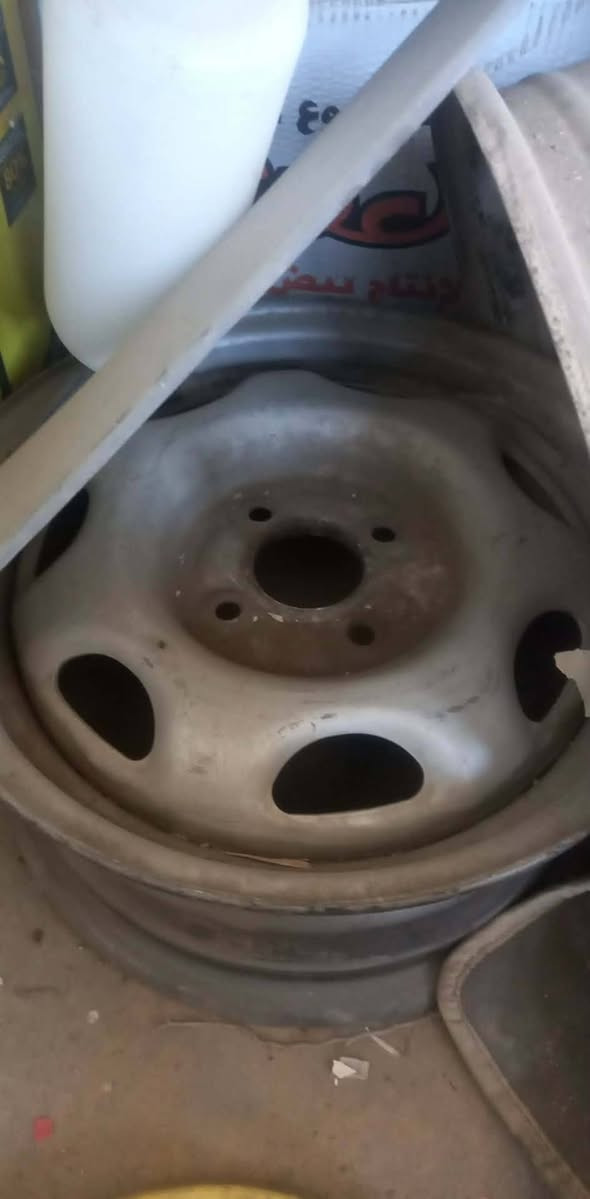 السلام عليكم للبيع تخم ويل كورلا  حجم  ١٤ مكاني بغداد ***********
