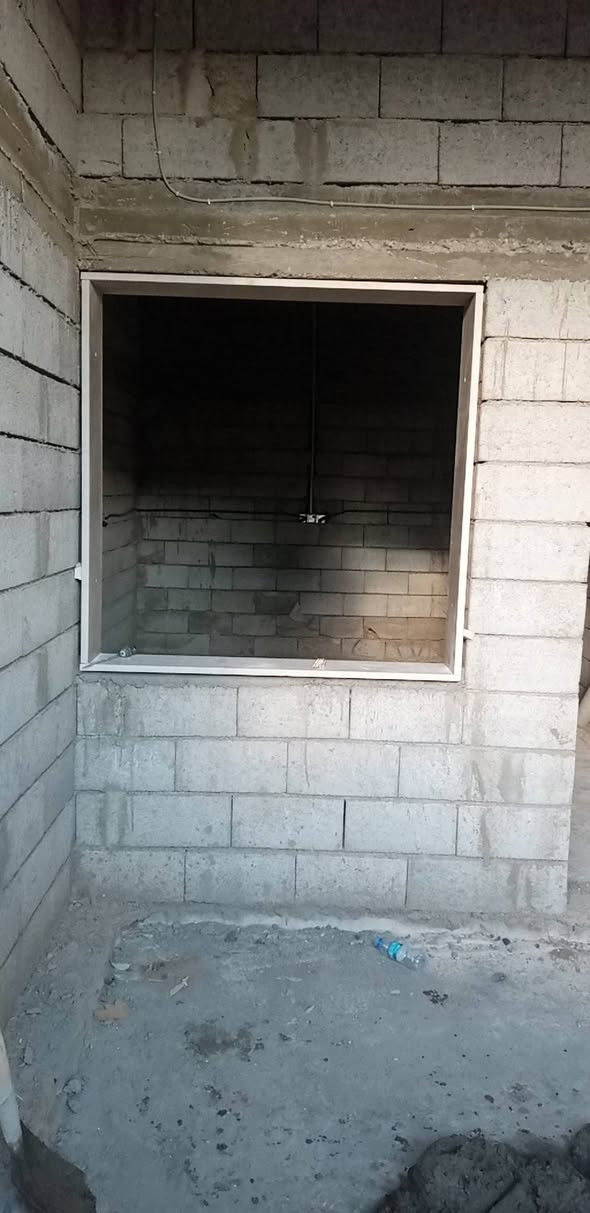 سلام عليكم 
ابو أزل للمرمر 
اي استفسار اني حاضر 
نظام العمل براغي وتشميع كامل 
تم إنجاز العمل في حي بدر 
كركوك 
***********
