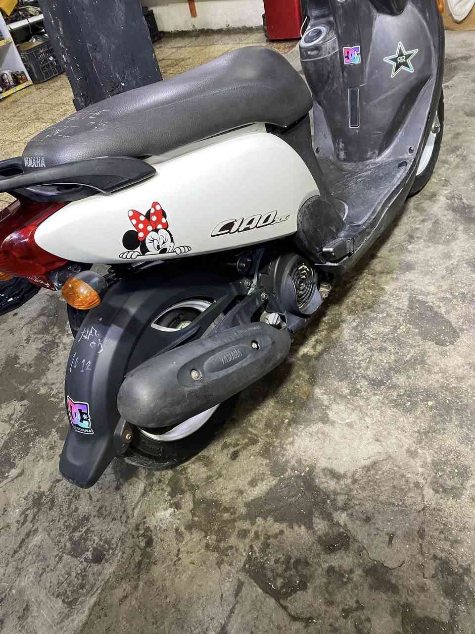 السلام عليكم دراجه فوله سرعه ١٢٠ للبيع الدراجه كفاله عامه من مكينه وكفرات كفاله عامه السعر٧٠٠ الرقم ***********المكان حي الجهاد
