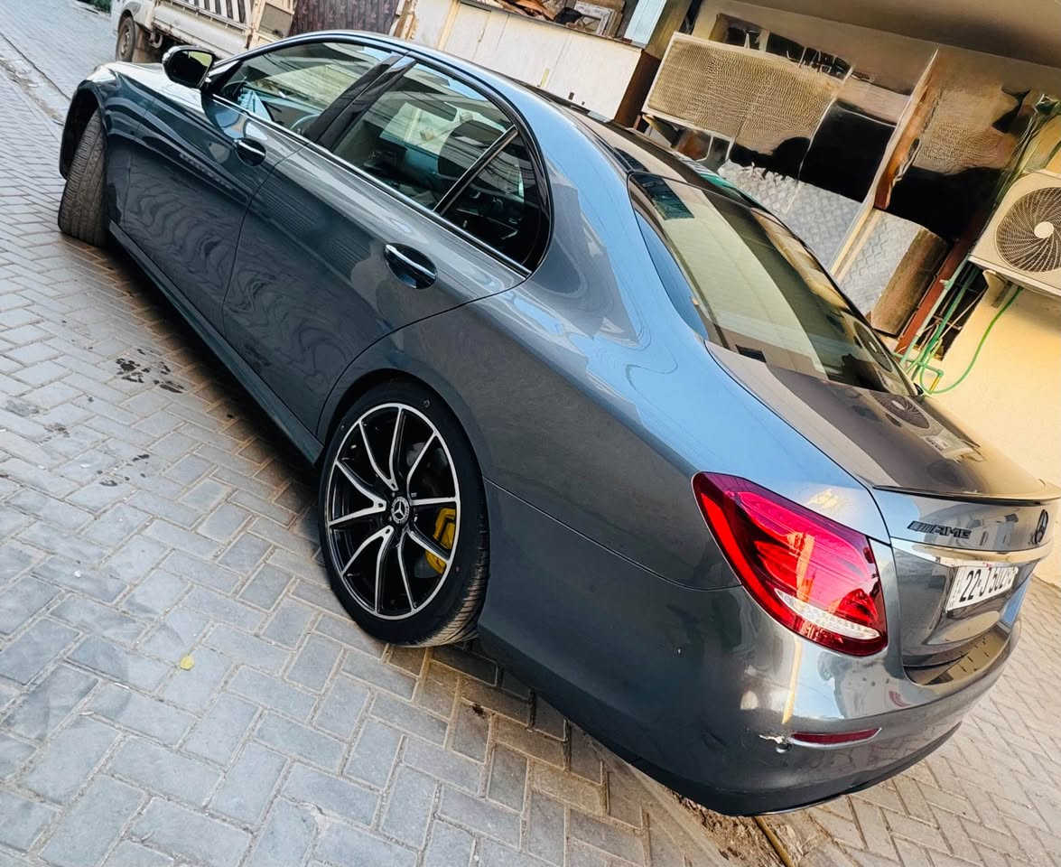 السلام عليكم ( من النوادر)

النوع: مارسدس (2017) AMG E43 اصل 
‏     المواصفات : جكات ،برده خلفيه،رادار امامي،رادار جانبي،حساسات امامي خلفي،كشنات ديناميك، تطريز دشبول وكشنات جلد النابا مطعم بكنتاره ، سماعات Burmester،دكتات التبريد ضوئيه،فجوج وفلنجات AMG رياضيه,كشنات مساج،تدفئه تبريد كشنات،كامره خلفيه،لايتات داينمك,صندوك كهرباء ويفتح بالرجل ، شاحن موبايل واير ليس ، اربع ابواب بصمه ، ويل20بلاديAMG،شاشه متصله دجتل
حجم المحرك : V6 تيربو محرك 3000 🚀
الضرر : السياره وارد امريكي بنيد فقط بدون دواخل وشبر صبغ بالجملغ الخلفي والباب اثر شخط بدون معجون 
ايرباك استيرن وراجع سيتم 
الممشى:68 الف ميل

السياره بيها هواي مواصفات متنذكر 
مكانها بغداد-زيونه
السعر :28500$
للتواصل:*********** بغداد, العراق
