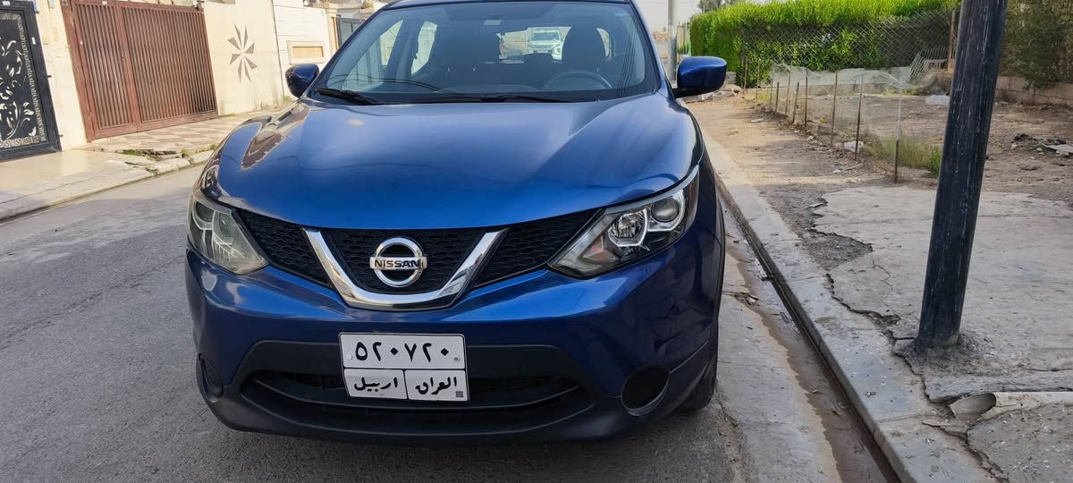 نیسان ڕۆج سپۆرت 2017 
گێڕ و مەکینە بەشەرت دینارەک مەسرەفی تێدانیە تەنها بۆنیتی سبوغە ئۆتۆمبێڵێکی جوانە و 4تایەی نوێی لەسەرە 
ژمارەی مۆبایل *********** أربيل, العراق
