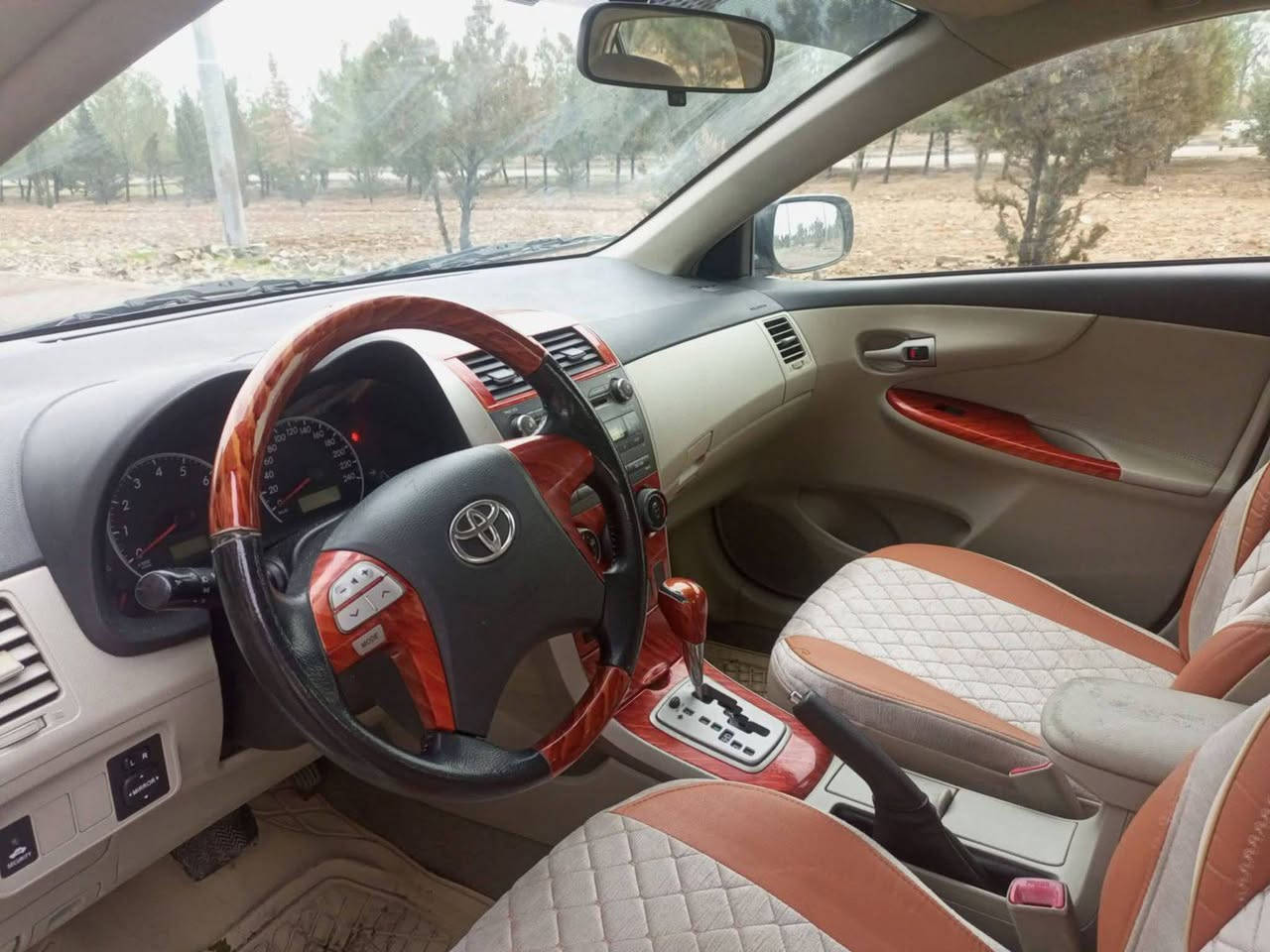 تۆیۆتا کرۆلا  2013 بیلاد سپۆرت گێر ئۆتۆماتیک 
تەنها.  138 هەزار رۆیشتووە 
،ناوەوەو دەرەوەیی لەسەر دەقی شەریکە ماوەتەوە
فوول مواسەفات ،وێنەی سۆنەرەکەیم داناوە
،تایەی تازەیە 
،سەنەوی بەسەر چووە

سعر : لە کۆمێنت داوای بکە ڕاستەوخۆ بۆت دێت 🤖 

 تەحویل خەرامە بەشەرت
 ،گێرومەکینەی بەشەرت نەکراوەتەوە،

ژمارەی خاوەنەکەی 
***********
