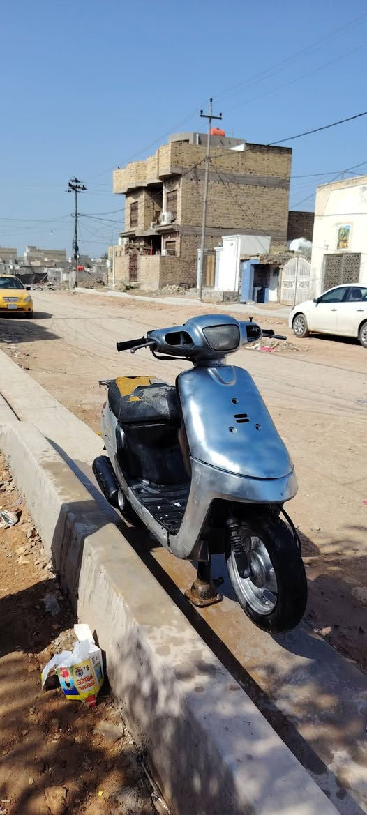 سلام عليكم دراجه زعره 60 خطين مكينه مجفته مره وحدا تجي شغل هندر واحد كرهبيات مو شغاله مكان الديوانيه حي العسكري السعر 120 وبيه مجال الاستفسار.. ***********
