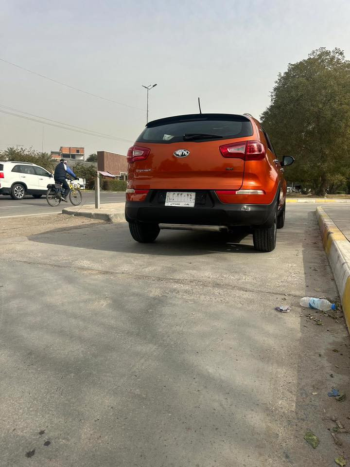 السلام عليكم سبورتج موديل ٢٠١٣ ماشية ١٧٦ خليجية بدون صبغ  جاهزه من كلشي مكينة ٢٤٠٠ دوش فورويل  السعر١٣٠  غير متواجد على فيس العنوان الغزالية شارع المرور للاستفسار 
***********
