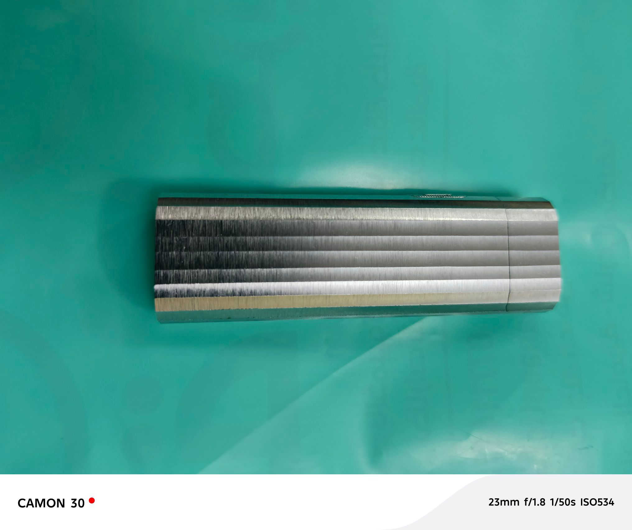 🔥 ولاعة فاخرة يابانية أصلية – Maruman IC-503 🔥
قطعة نادرة لهواة المقتنيات الكلاسيكية
ولاعة غاز أنيقة من ماركة Maruman اليابانية الأصلية، طراز IC-503 إنتاج الثمانينيات، تعمل بالغاز والإشعال الكهربائي بالبطارية – تصميم راقٍ يجمع بين الأصالة والتقنية.
📦 المواصفات:
الموديل: Maruman IC-503
بلد المنشأ: اليابان 
تعمل بالغاز القابل لإعادة التعبئة + نظام إشعال كهربائي
خامة معدنية فاخرة مقاومة للصدأ
لون فضي/نيكل لامع (حسب النسخة)
الحجم مناسب للجيب
تأتي بالعلبة الأصلية وورقة الضمان
حالة الولاعة: جديدة – غير مستخدمة
 مميزة لهواة التحف القديمة والولاّعات النادرة
قطعة تجمع بين الجمال والقيمة التاريخية، مثالية للعرض أو الإهداء.
💰 السعر:  ✳️ ‎‎175 الف
📞 للتواصل: خاص


**إذا كنت صاحب هذا الإعلان وتريد حذفه لأي سبب، رجاءا أرسل رسالة إلى الدعم الفني**