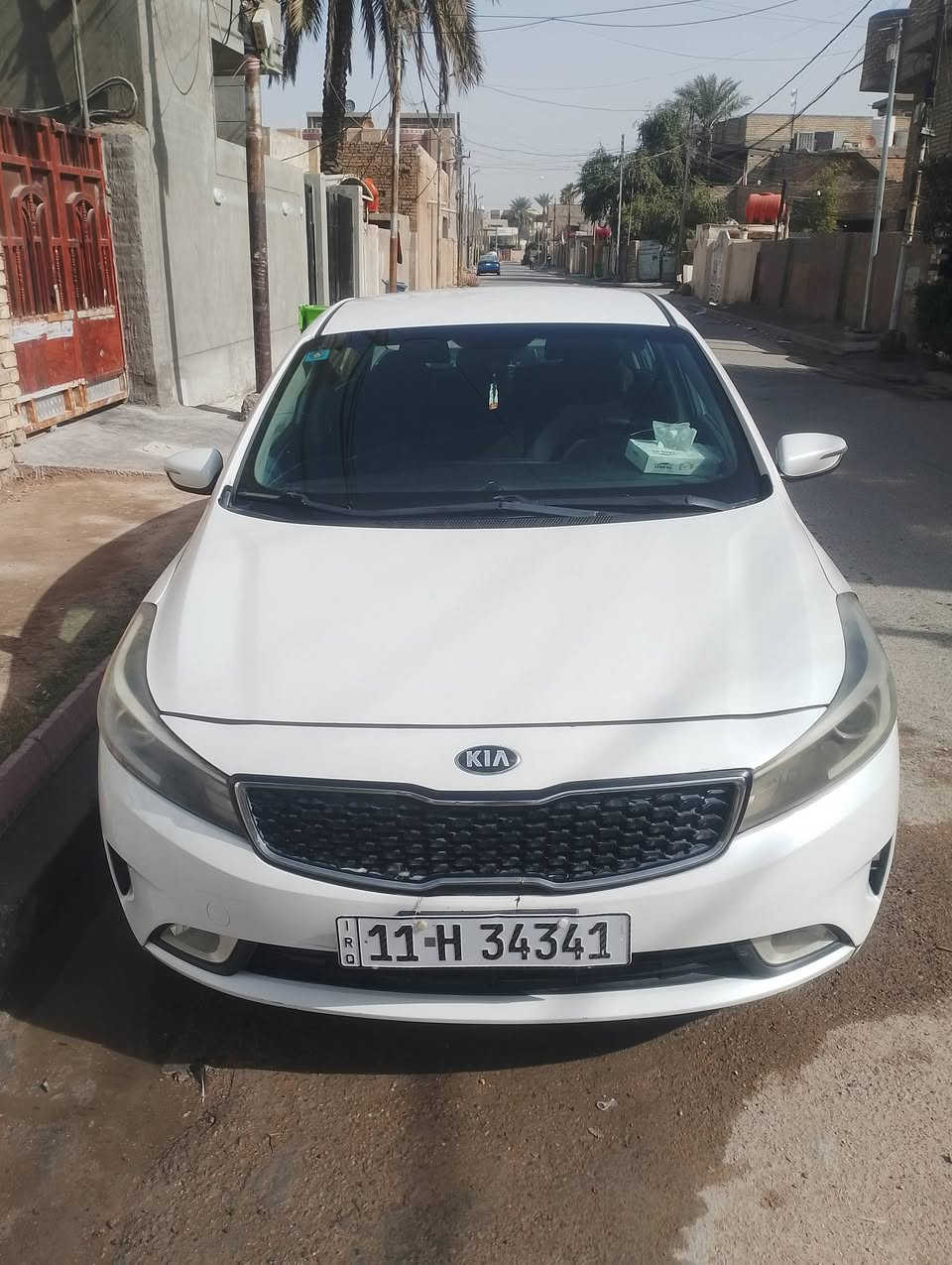 السلام عليكم سيارة فورتي موديل 2018 وارد امريكي فول مواصفات عدا الفتحة صور الحادث مال أمريكا ماعندي حادثة جاملغ وبنيد لالغد ولا شاصي سيارة كلش حلوه كما موضح بالصور رقم بغداد كير مكينة صدر خير من الله محرك سيارة 1800 GDi يرادلها فقط تغير مبخرة مال بانزين لأن من تفول بانزين شوية تختنك البنيد مصبوغ وبي معجون تبريد قطعتين وتدفئة خير من الله سونار موجود عندي الي حاب يتصل على رقم *********** بي وات ساب مكان السيارة بغداد الكمالية سعر السيارة 123 وبيها مجال حك الجية
