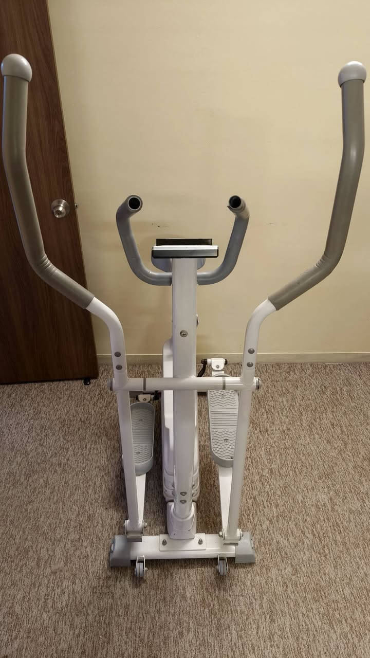 ماركة متعدد السرعات +عداد نبضات القلب ووعداد السرعات الكتروني .
السعر ١١٠


**إذا كنت صاحب هذا الإعلان وتريد حذفه لأي سبب، رجاءا أرسل رسالة إلى الدعم الفني**