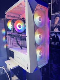 Pc gaming  للبيع موصفات قويه   CPU: 12th gen Intel core i5-12400F  MOT...