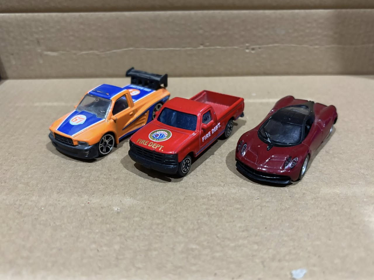 مجموعة سيارات 😍

صناعة شركات مختلفة 
الحجم 1:64 

السعر  للقطعة  الف ونصف فقط 🔥 

يتوفر توصيل لجميع محافظات العراق 🤩💙

 📍العنوان / شارع فلسطين - خلف المستشفى العالمي 
مكتبة الأمين للحجز و الاستفسار على الرقم او مراسلة الصفحة ***********
#مصغرات #سيارات_مصغرة #بغداد
