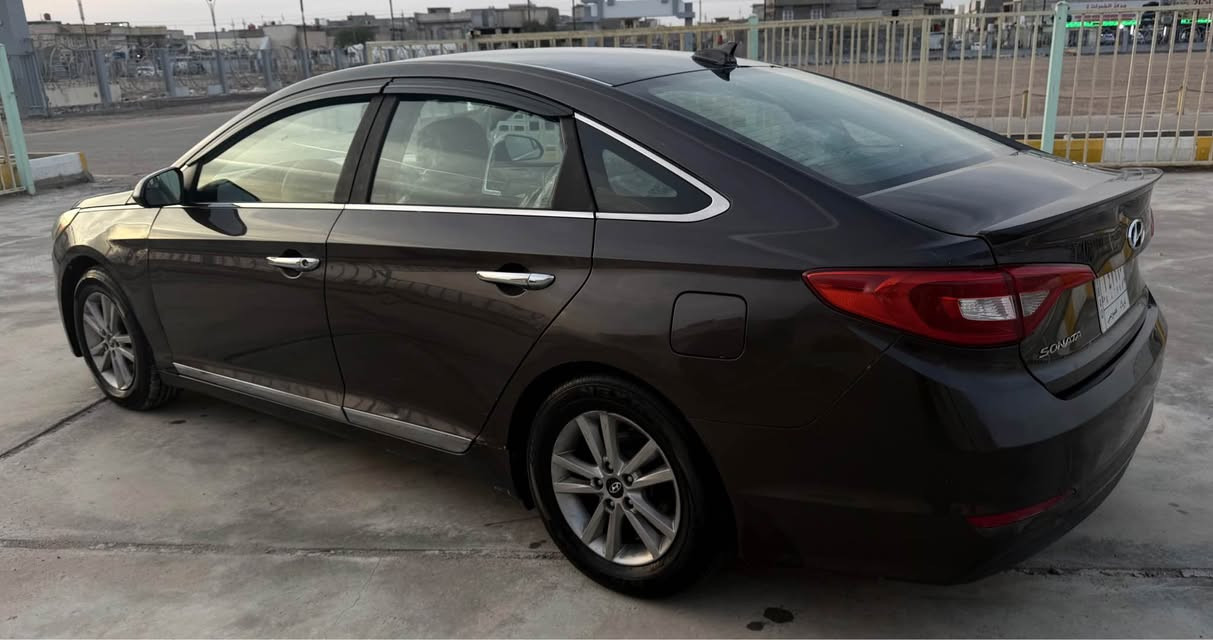 سوناتا 2015 حره تحويل وارد أمريكي بيه جاملغ وبنيد بدون ضرر داخلي سياره جاهزه من كلشي حداده كير تخم تاير كله جديد ميكنه2400 
سعر 107$ 
الاستفسار/ *********** البصرة, العراق
