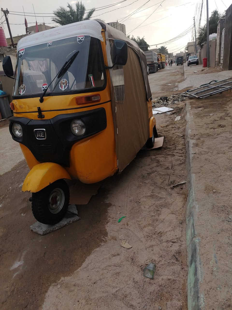 السلام عليكم تكتك 21 رقم تكتك مكفوله من كشر ومكينه وخياس مكان كربلاء حي العامل سعر سبعه و300.... الهاتف ***********
