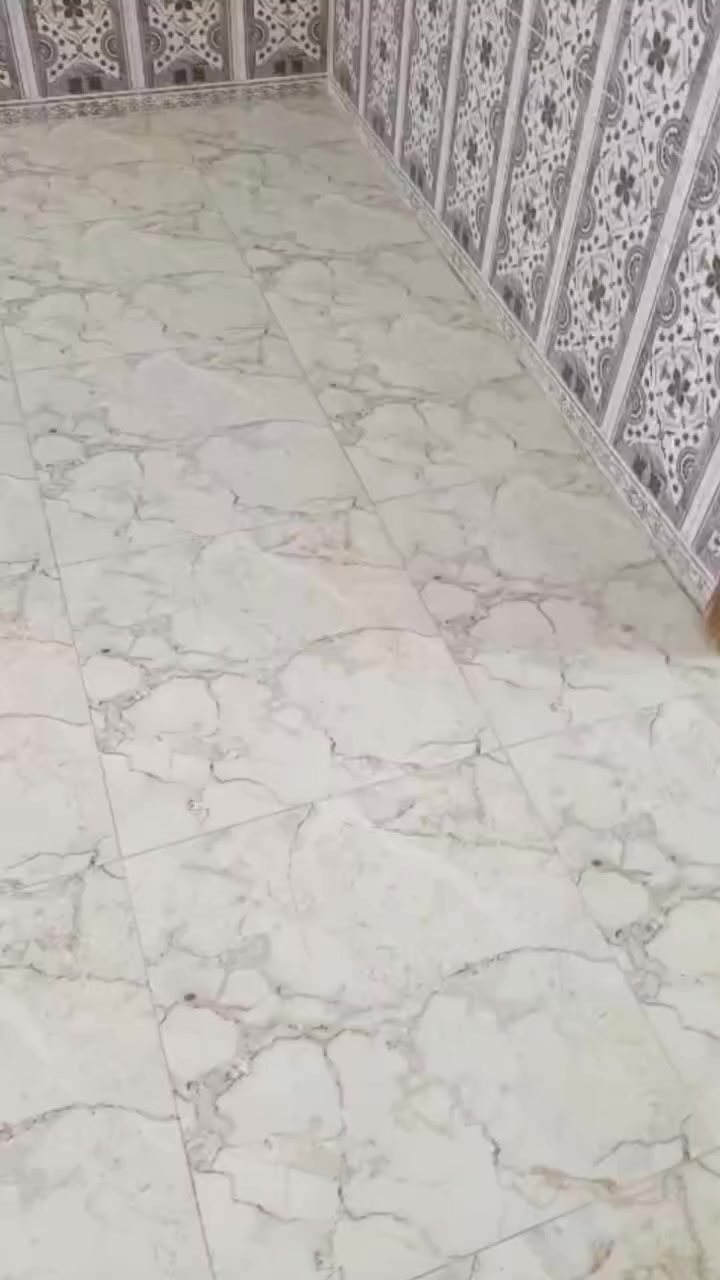 ياالله ع بركة مشتمل  للبيع  125 متر 
طابو ملك صرف 
موقع حي الزهراء بالفرع  المقابيل  كوفي الفنجان الفرع عرضه 10 متر 
3 غرفه نوم صاله واستقبال ومطبخ
*********** متوفر واتساب
