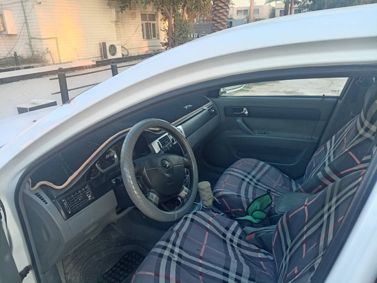 سلام عليكم اوبتر 2011 بيه ثلاث قطع ٧٨ وبيه مجال ***********
