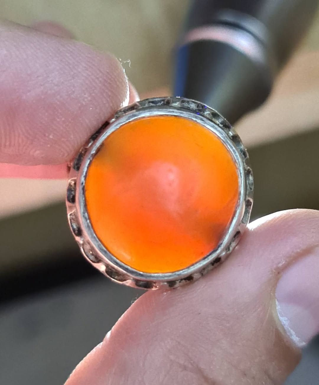 للبيع عقيق يماني قديم شكلة انتيكة صياغة قديمة 
يوجد توصيل ان شاء الله قياس الخاتم(24)


**إذا كنت صاحب هذا الإعلان وتريد حذفه لأي سبب، رجاءا أرسل رسالة إلى الدعم الفني**