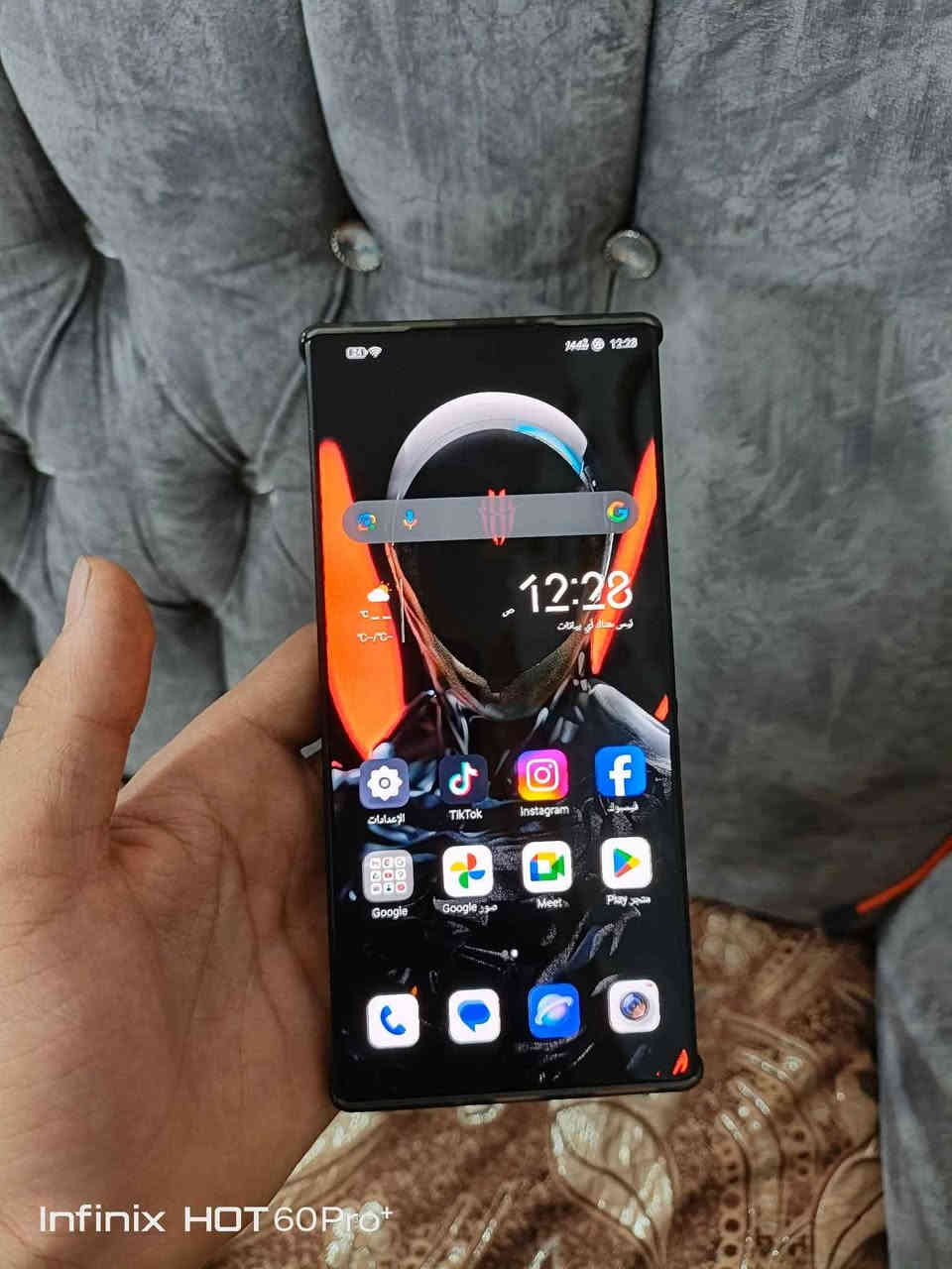 ريد ماجك 10 اس برو 
جهاز اخو جديد مستخدم قليل 
غراض كامله مكفول من كلشي على الفحص 
ذاكره 256 رام 12+12  
السعر 750 قفل 
مكاني نجف *********** النجف, العراق
