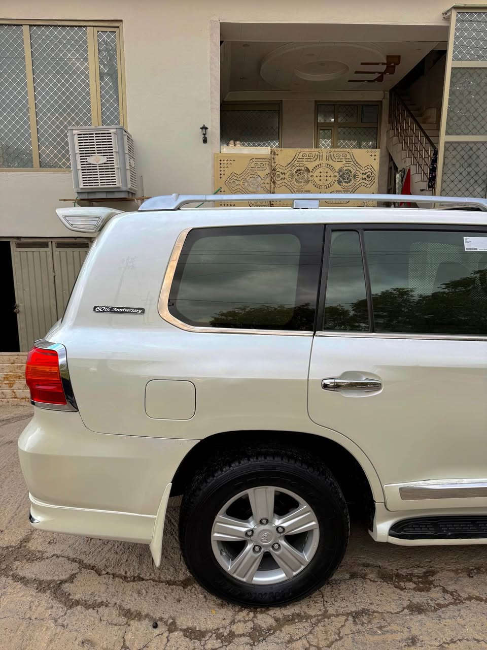 تويتالاندكروزه ر فطيم ٢٠١١ GXRi)
سياره جديد ماشاءالله 
بس بى واحد قطعه بس رش بدون معجون بدون مفطوحات
(گيرومكينه بشرت جديد مامفتوح سياره جديد ماشاءالله، ، سنويه جديد ) 
فول مواسفات 
كشن جلد 
كشن كاره با
سلاجه 
تبريد مركزى
سلايد
مرايه كرباي
شاشه و كاميرا و حاسه
بعد هوايه مواصفات ….
 سعرها ٢٩٨ ورقه 

هه موو گيانى به شه رت يه ك پارجه بوياخى هه يه 
ته نها په مپه بى لى دران بى كرانه وه
گيرو مه كينه ى به شه رت لوكه و نه كراوه ته وه 

سه نه وى تازه يه 
هه موو گيانى به شه رت 
سعر ها ٢٩٨  ورقه
 
*********** السليمانية, العراق
