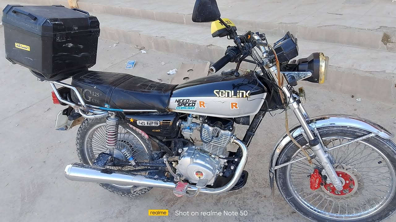 السلام عليكم دراجه تايكر 2023 منفيس موجود كلها شغاله لايت اشاير هورن بك لايت محرك مفتوح مبدل بستم
ملاحظه الجنطه مو وياها السعر 430 للاستفسار 
***********
