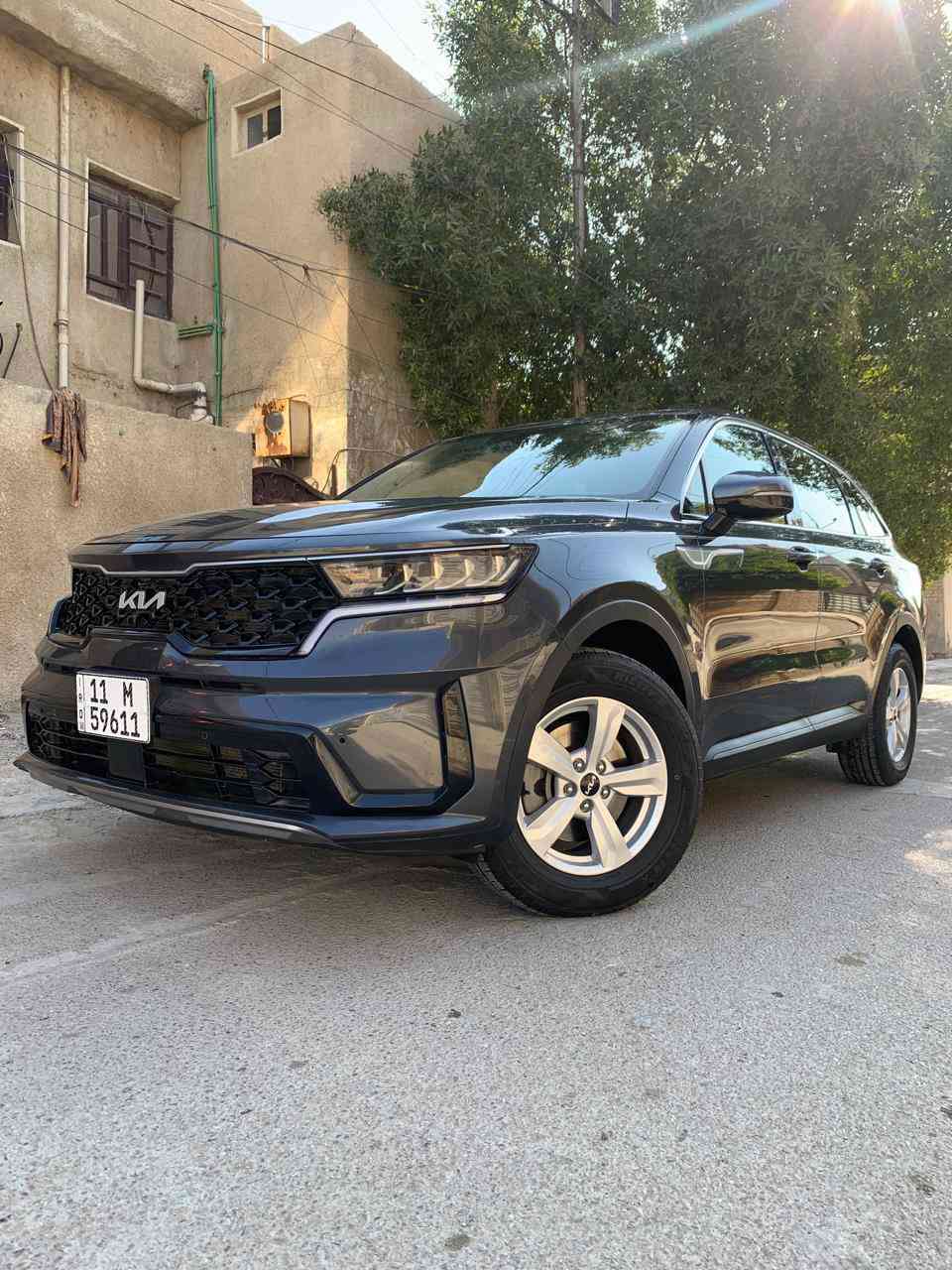 سلام عليكم للبيع كيا سورنتو جديدة
#وارد_امريكي 
#موديل_2022
#محرك_2500 تنفس طبيعي 
#ماشية_45 ميل و قابلة للزيادة 
#الضرر دعامية خلفية و الصندوك بدون دواخل و بدون جاملغات و الدعامية الامامية فقط فقط بدون بنيد بدون جاملغات بدون دواخل بدون ايرباك 

                        ((((((المواصفات))))))

1- شاشة كبيرة
2- كامرة خلفية  
3- تبريد قطعتين 
4- سبعة راكب 
5- مانع انزلاق 
6- رادار امامي 
7- رادار جانبي 
8- تحديد مسار 
9- كروس سرعة 
10- فول تحكمات استيرن 
11- كمبيوتر تحديد عطل 
12- اشاير بالمري الجانبية 
13- نظام AUTO STOP 
14- نظام ECO 
15- نظام SPORT
16- نظام SMART 
17- نظام منحذرات 
السيارة كاملة مكملة من كل النواحي ما بيها نقص برغي تخم تاير جديد دهن و فلتر جديد حمام بولش مابيها اي نقص السيارة جديدة بمعنى الكلمة السيارة بالواقع احلى و اجمل بكثير من الصور السيارة باسمي تحويل ثاني يوم سعر السيارة 215 و بيها مجال الاتصال على الرقم *********** او *********** المكان 
📍بغداد - الدورة - شارع 60
