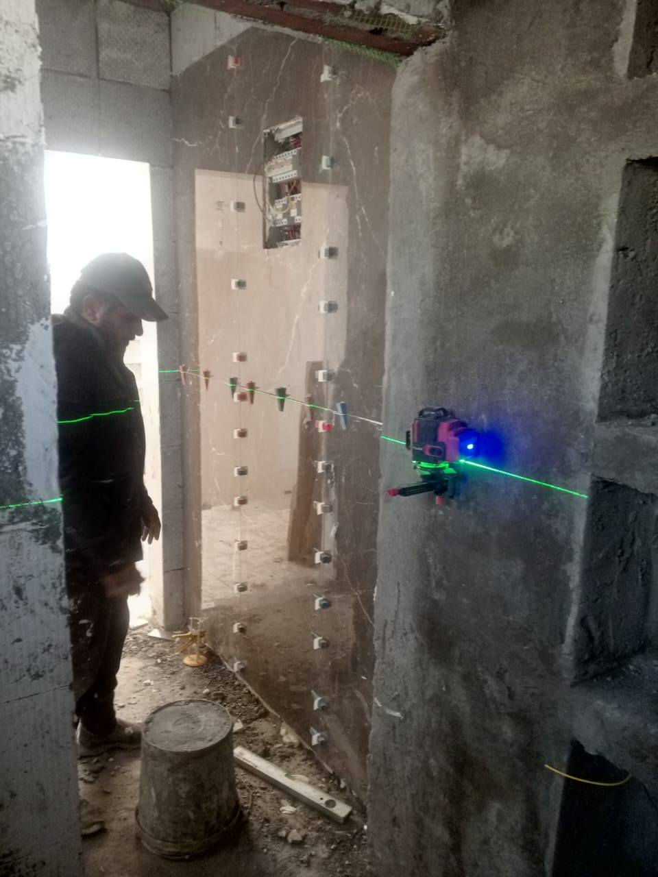 عمل سيراميك جداري وارضي ***********
